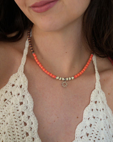 Collar Salmón y Naranja de Cuentas Heishi