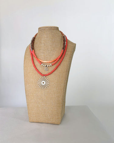 Collar Salmón y Naranja de Cuentas Heishi
