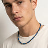 collar de cuentas heishi azules y marrones