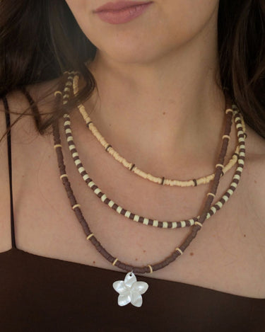 Collar Marrón de Cuentas Heishi