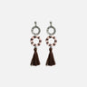 pendientes con aro y borlas marrones