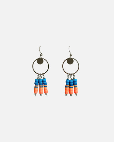 pendientes azul y naranja