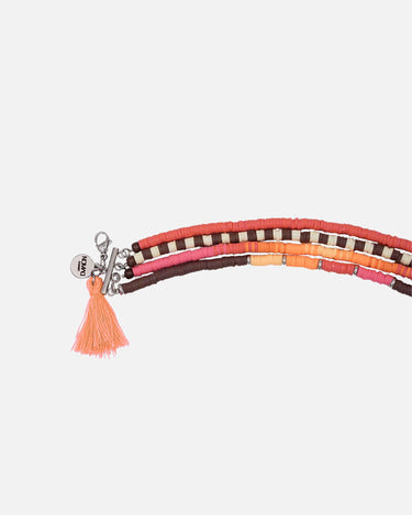 Pulseras de cuentas de arcilla en color rosa, naranja y marrón